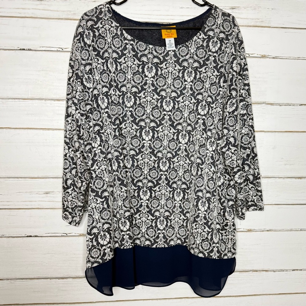 Ruby Rd. Woman 2X Black & White Print Layered Blouse